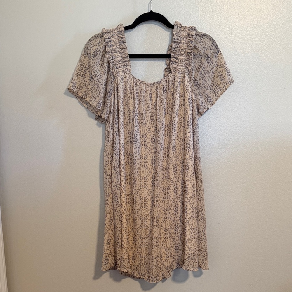 JODIFL Beige and Purple Floral Dress